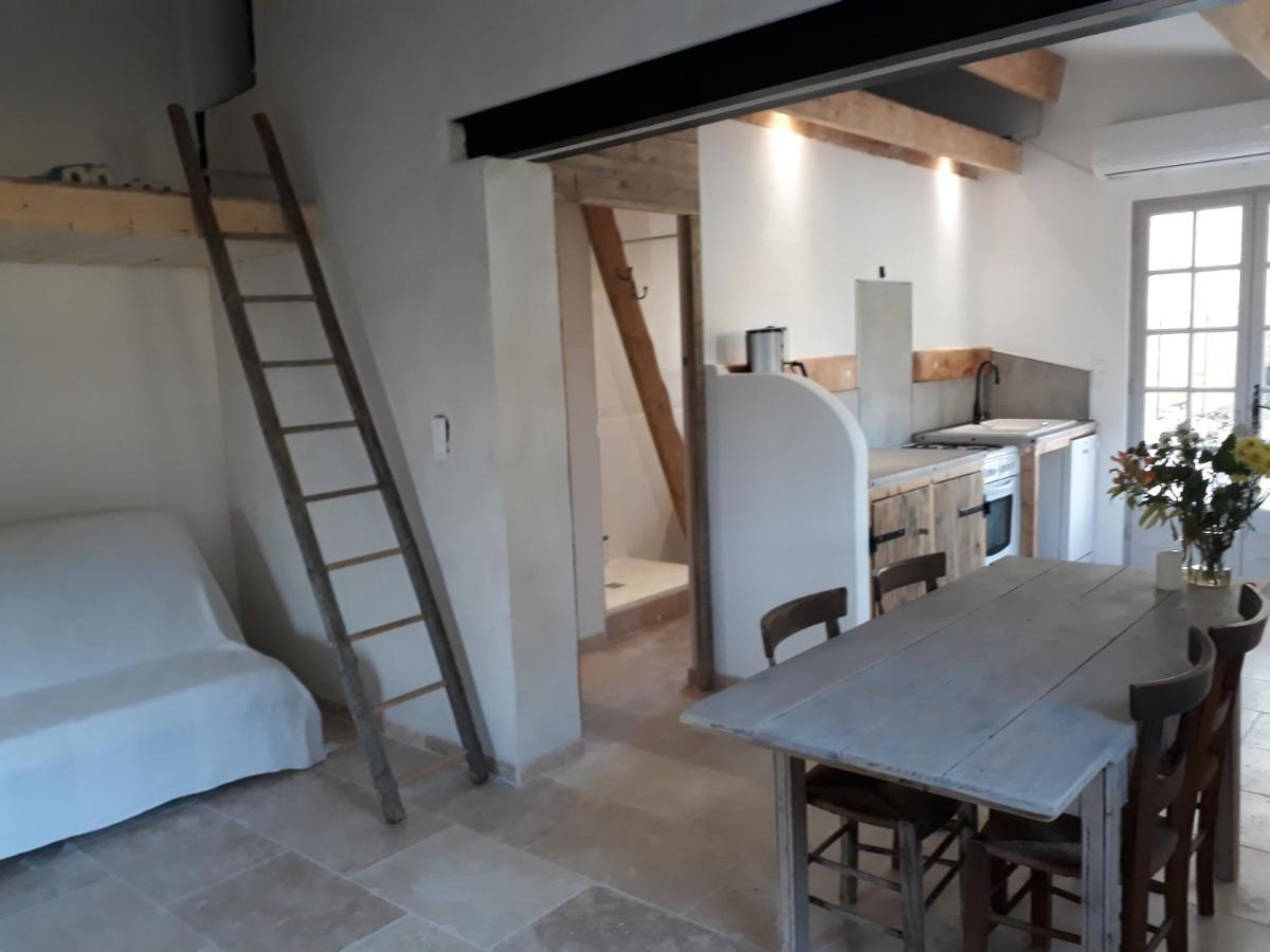 La Petite Maison Dans Les Vignes Chamaret Exterior photo