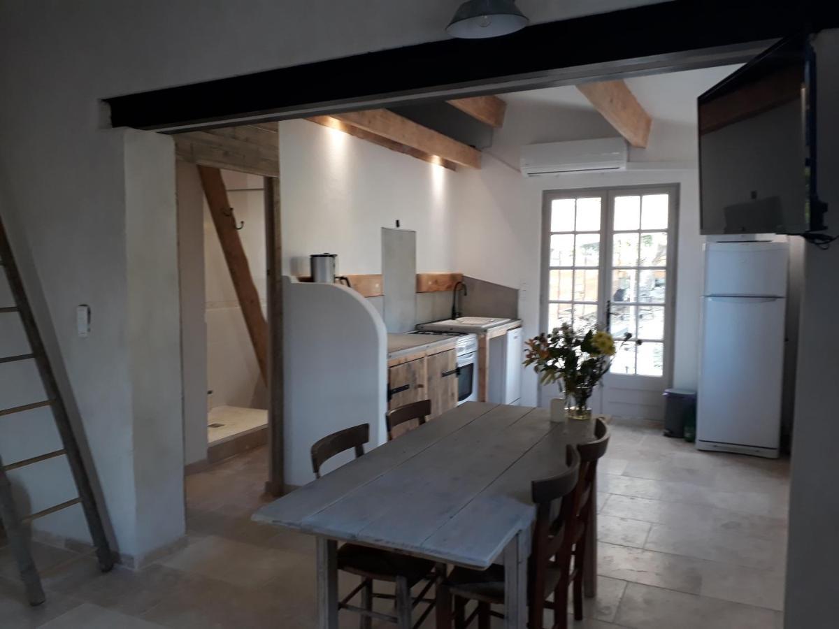 La Petite Maison Dans Les Vignes Chamaret Exterior photo